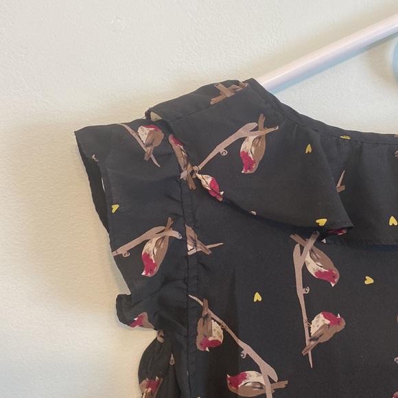Banana Republic Black and Bird Print Ruffle Blouse, Size Medium - Picture 3 of 10
